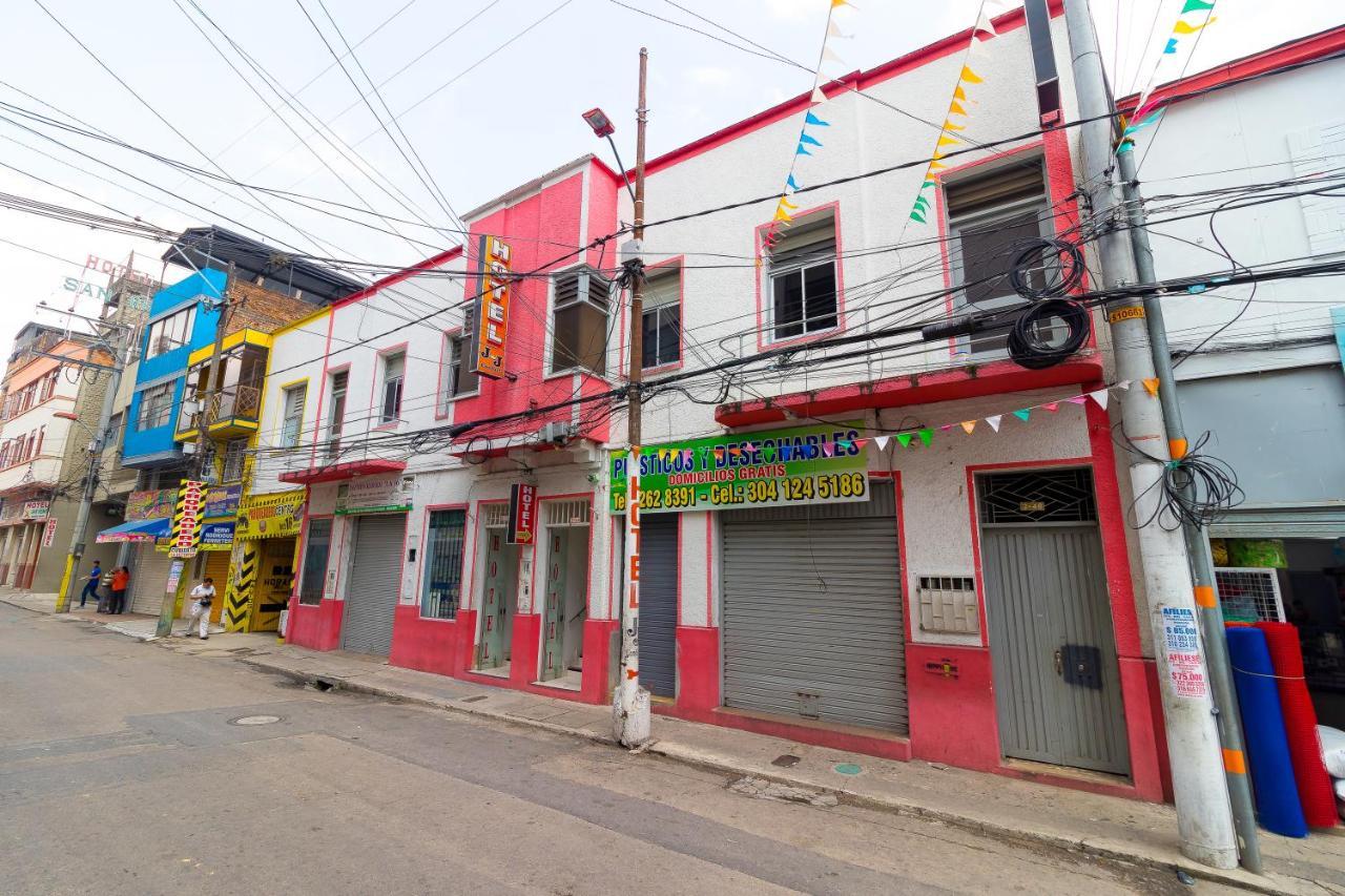 Ayenda 1128 Jj Confort Ibague Exterior photo